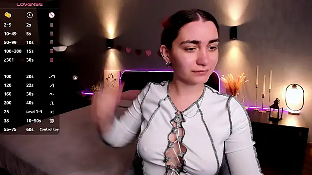 Chat XXX en directo de hannacheekss_
