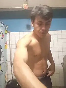 BuiltHotline Show in webcam