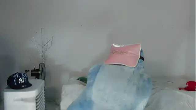 Chat XXX en directo de FUNNY_DICK_