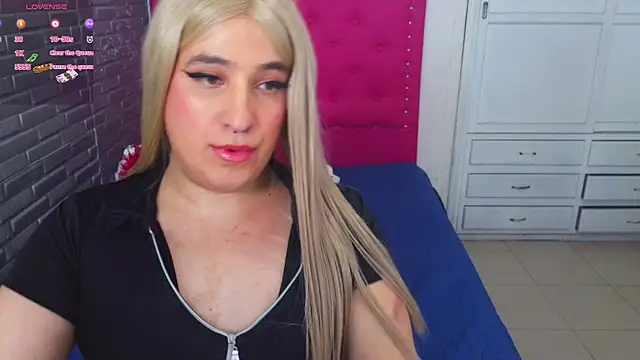 Czat XXX na żywo – roxxy_pink_