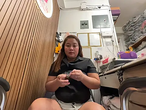 asian_milfpinay's Live XXX Chat