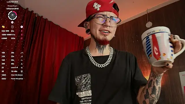 Czat XXX na żywo – tyler_jones_
