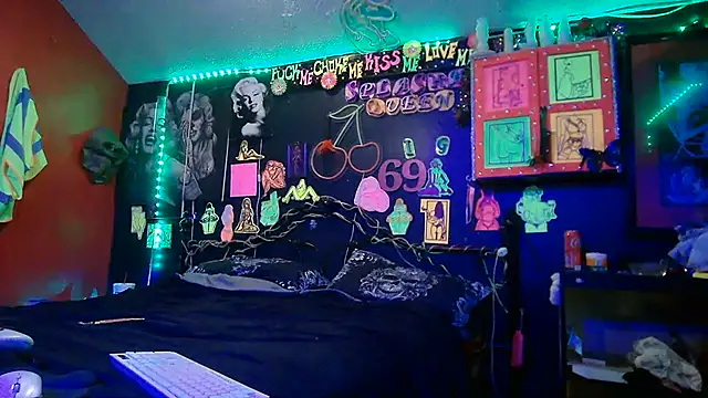 Splash_Queen420 – Naživo XXX chat