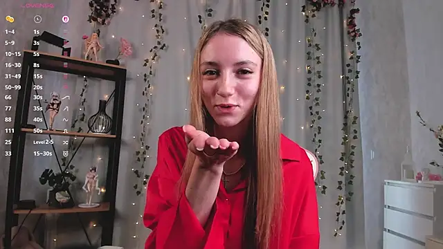 NellieEinspahr Adlı Modelin Canlı XXX Sohbeti