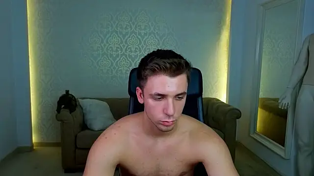 KellenWest XXX чат на живо
