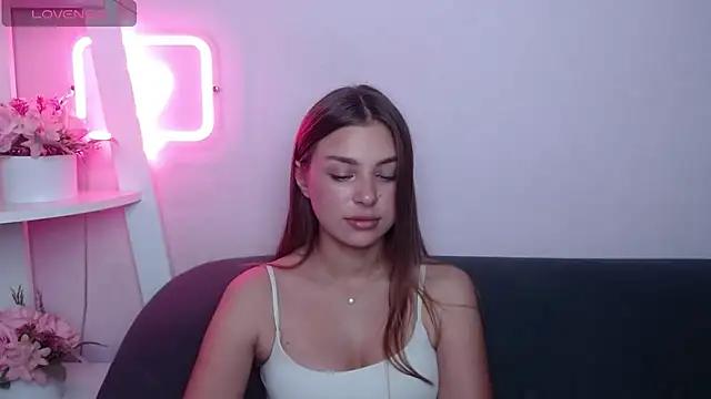 צ'אט XXX בשידור חי של MilanaAngelAs