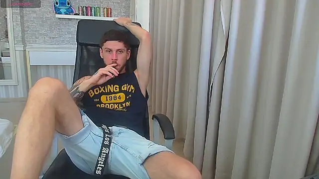 JonahShaw Chat XXX live
