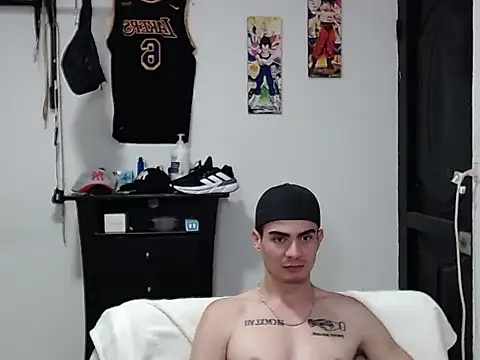 Zac_Efront live XXX chat