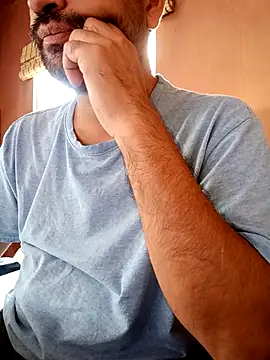 genuine_banana Chat XXX in diretta