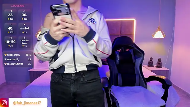 Živý XXX chat AlejooTwink
