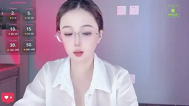 Eden-top's Live XXX Chat