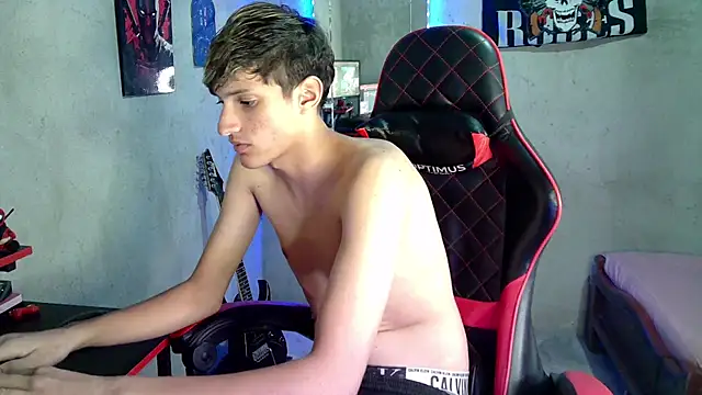 Онлайн чат XXX flaquito_junior