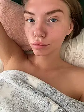 Živý XXX chat Lisaaa_Alisa