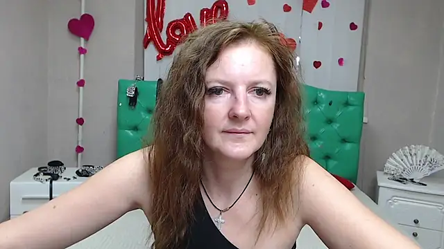 MeganPirs Adlı Modelin Canlı XXX Sohbeti