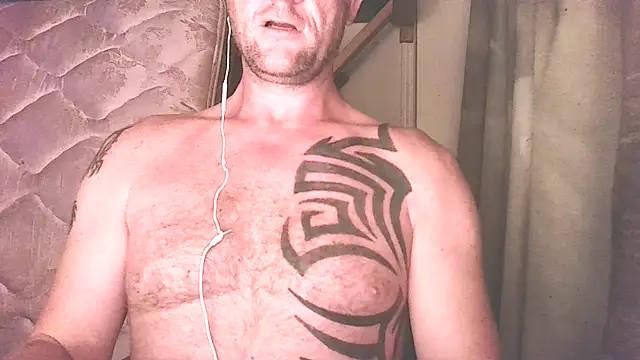 Yournaughty's Live XXX Chat