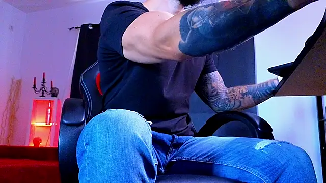แชท XXX สดของ MightyAaron66