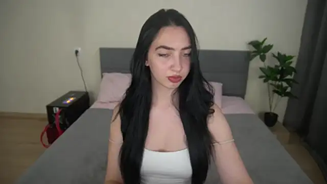 Czat XXX na żywo – WildKittenX_