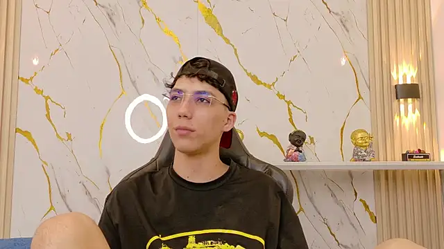 Živý XXX chat Nikolay_Gregori
