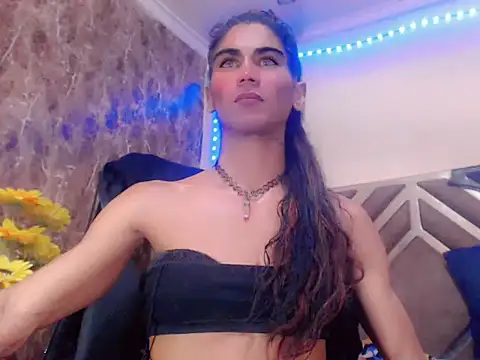 Show de ts_latinaxxxts na webcam