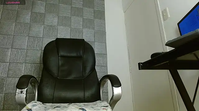 MykeCastle live XXX chat