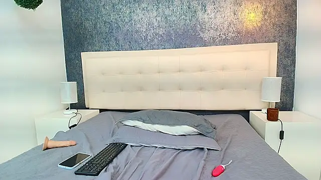kata_97 Chat XXX in diretta