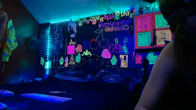 Splash_Queen420 Chat XXX in diretta