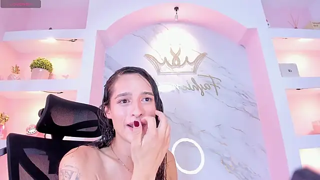 CandyDance1_ – Naživo XXX chat