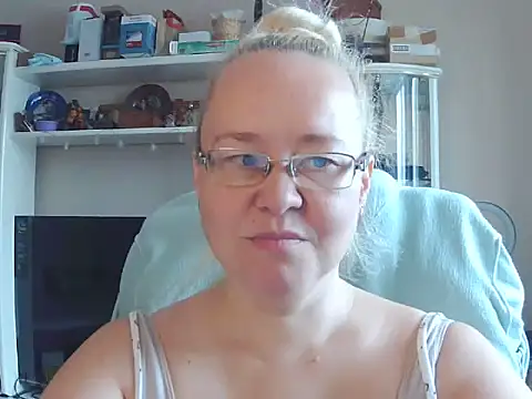 Chatroom XXX en direct de Viola27
