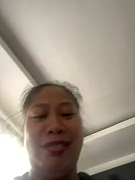 Chat +18 de Pilipinalyn23 ao vivo