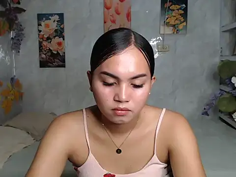 ur_asiankat's Live XXX Chat