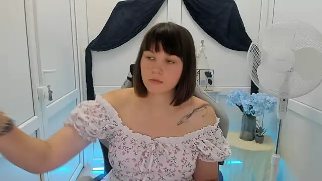 Chat +18 de Vanilla_Vixen ao vivo