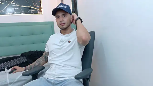 Živý XXX chat PowerLustX