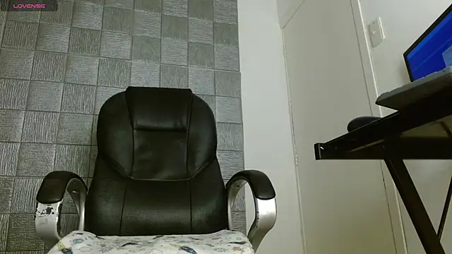 MykeCastle's Live XXX Chat