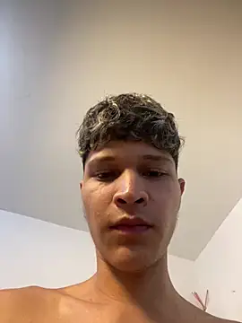 แชท XXX สดของ Twinkcock22