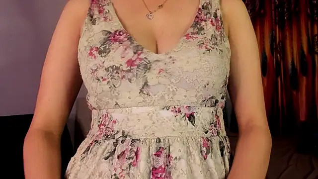 Deanerys Adlı Modelin Canlı XXX Sohbeti