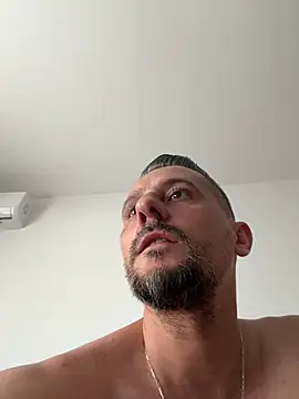 InsaneMatttn Live XXX chat