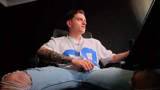 FelixStarkk 라이브 XXX 채팅