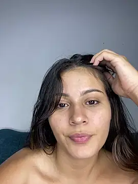 valen_rodri's Live XXX Chat