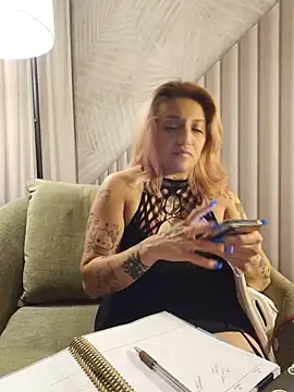 Chat XXX en directo de HELLOSKLA
