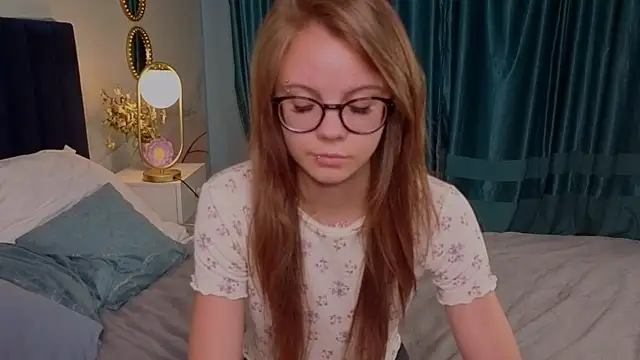 دردشة StacyBlakey الجنسية المباشرة