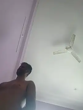 XXX chat uživo modela Paramkeerthi