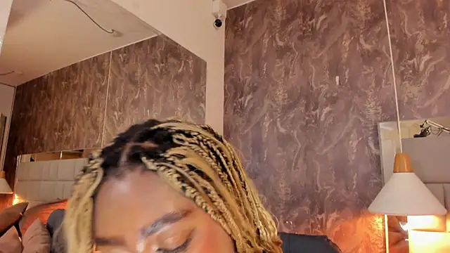 Czat XXX na żywo – Fenty_melo