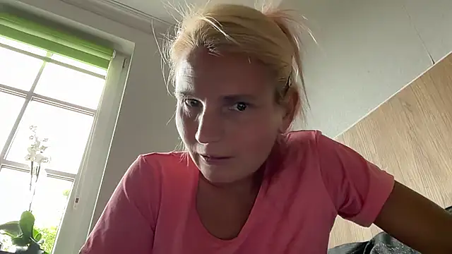 s-te-fan-i – Live XXX-chat