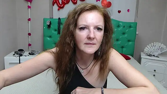 MeganPirs Chat XXX live
