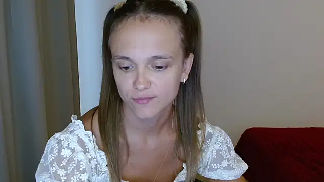 dirtyxEmily Chat XXX in diretta
