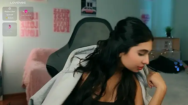XXX chat uživo modela honeylanaa