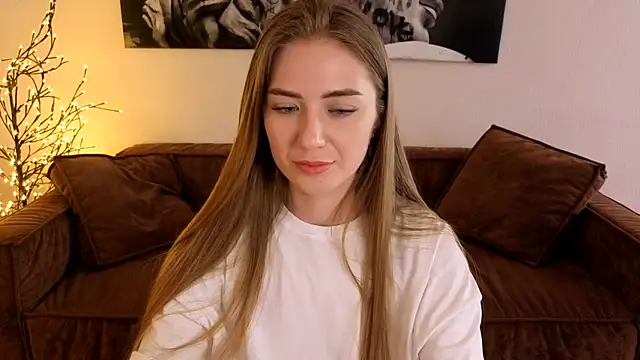 Chain_Alice Adlı Modelin Canlı XXX Sohbeti