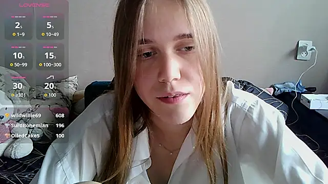 huba_boobies' Live XXX Chat