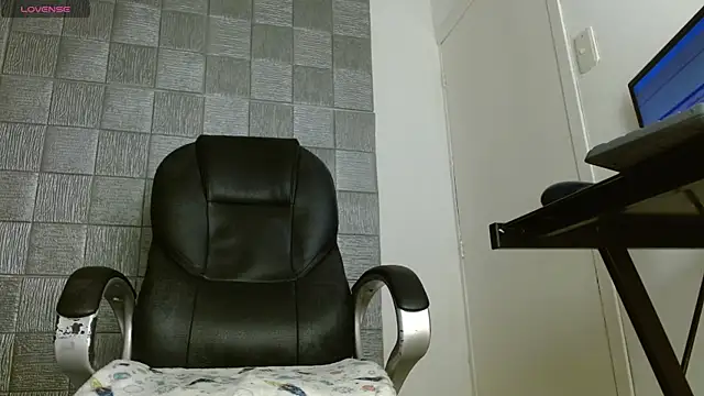 MykeCastle – Live XXX-chat