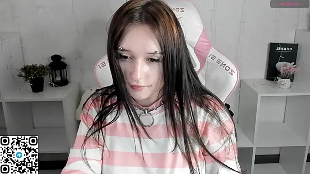 Emma-Blissa's Live XXX Chat